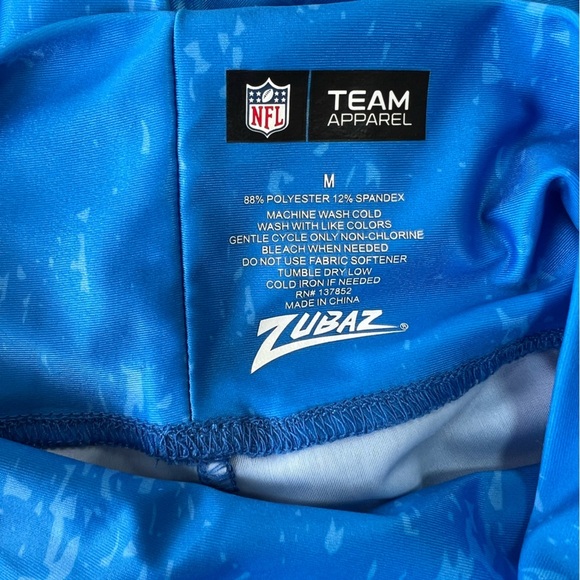 Zubaz NFL Team Apparel San Diego Chargers Distressed Gradient Leggings, size M - Picture 4 of 10